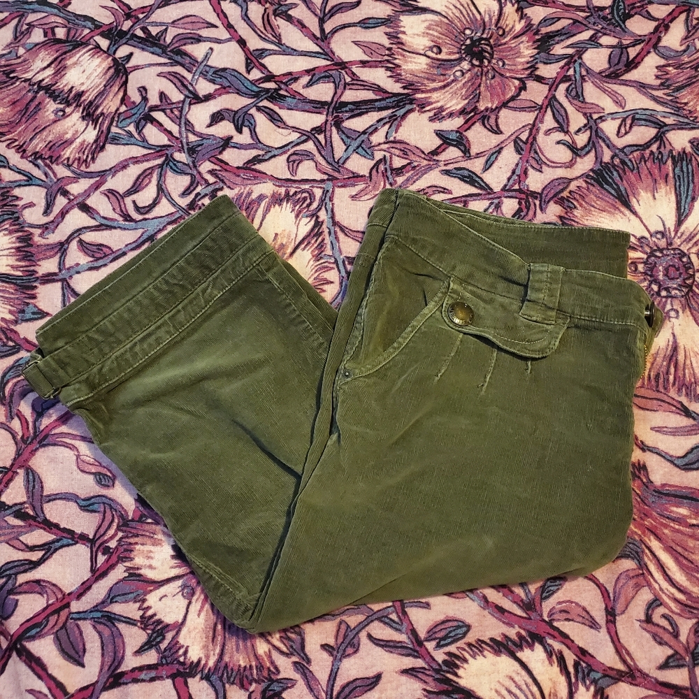 Unionbay corduroy capris